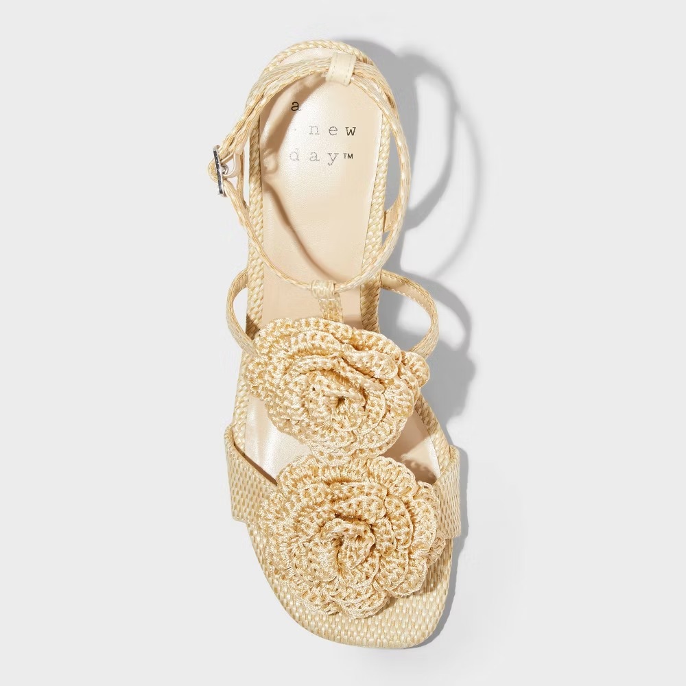 Women's Esme‎ Floral Knit Kitten Heels - A New Day Tan Size 7 - Picture 3 of 6